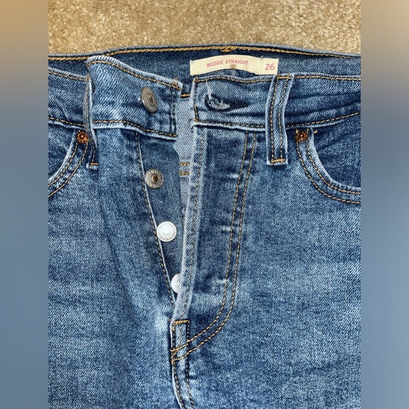 Levi Jeans - Picture 3 of 4